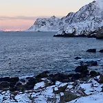 Appartement, And Double Luxury In Brygge 아파트 Nyksund